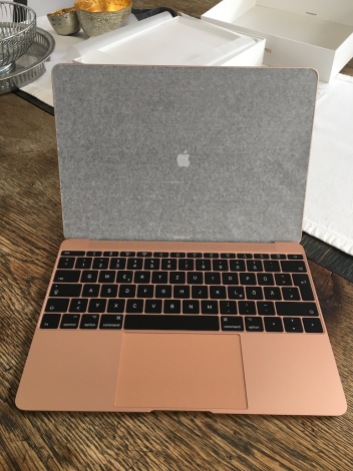 2017 macbook unbox 8